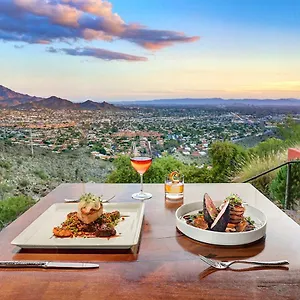 Private Corner Of -- ½ Mile Walk To Nature Trails At N. Mtn. Preserve! , Phoenix United States